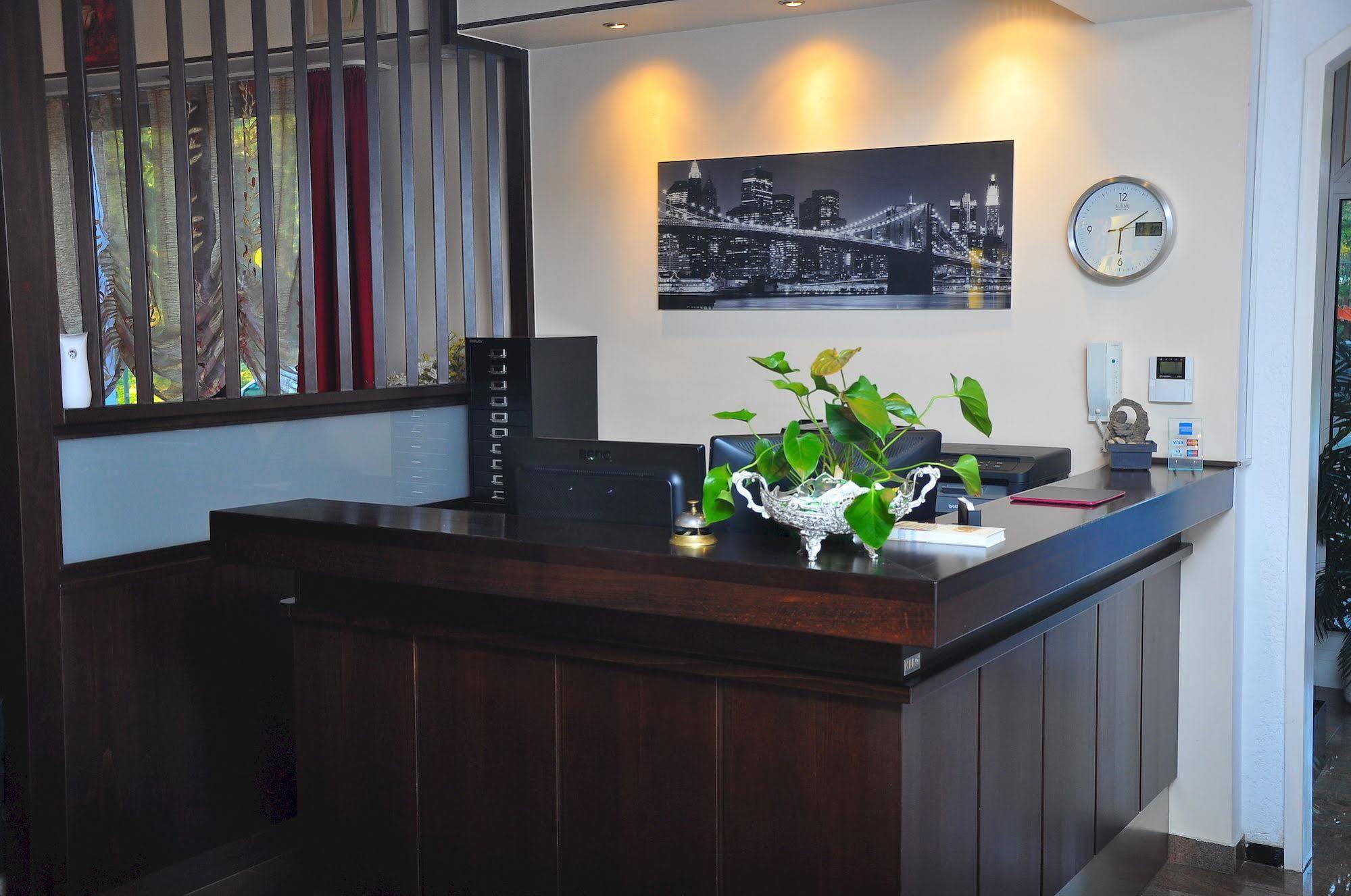 Parkhotel Lindenhof - Kostenlose Parkplaetze Оффенбах Экстерьер фото