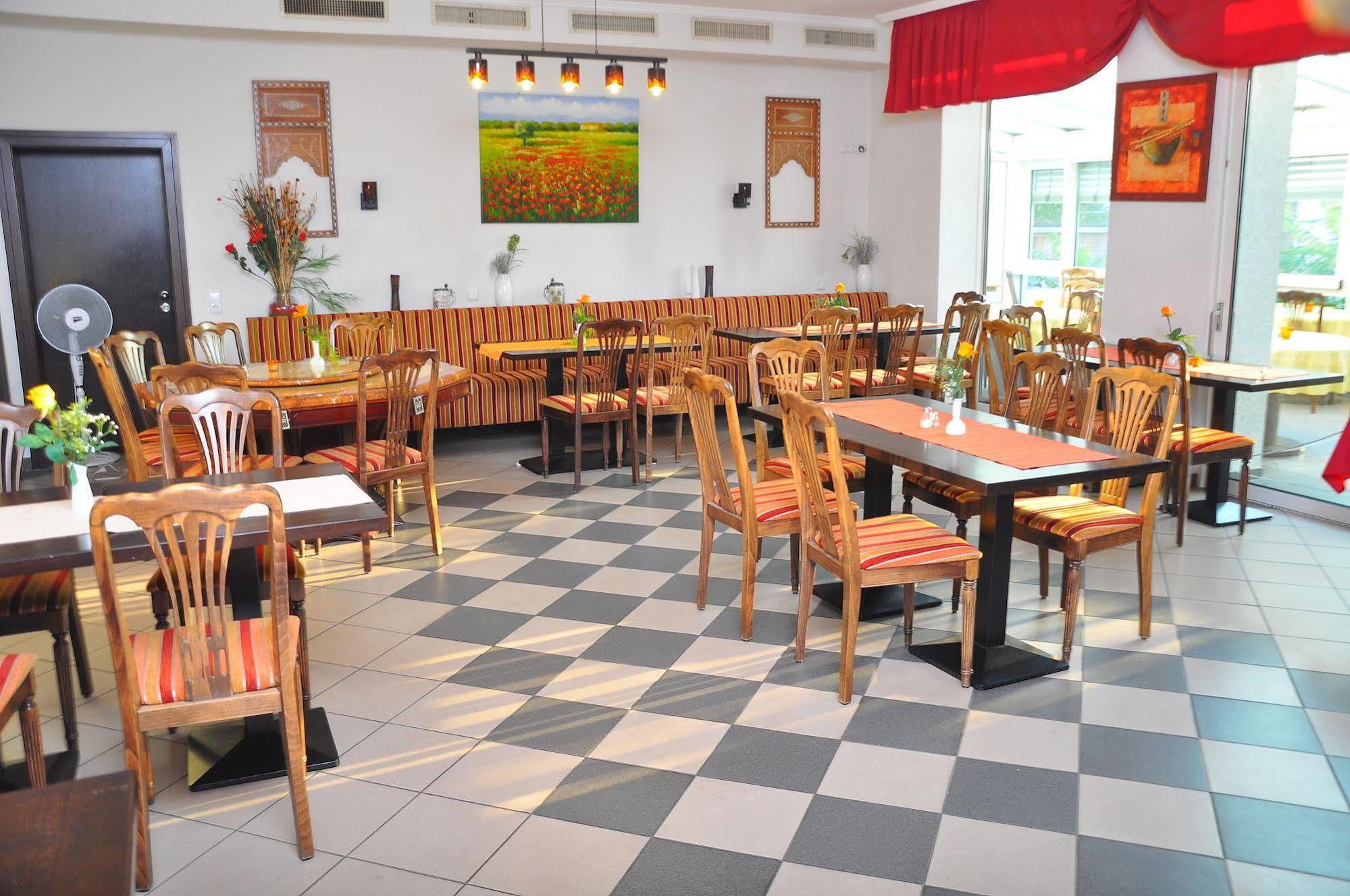 Parkhotel Lindenhof - Kostenlose Parkplaetze Оффенбах Экстерьер фото