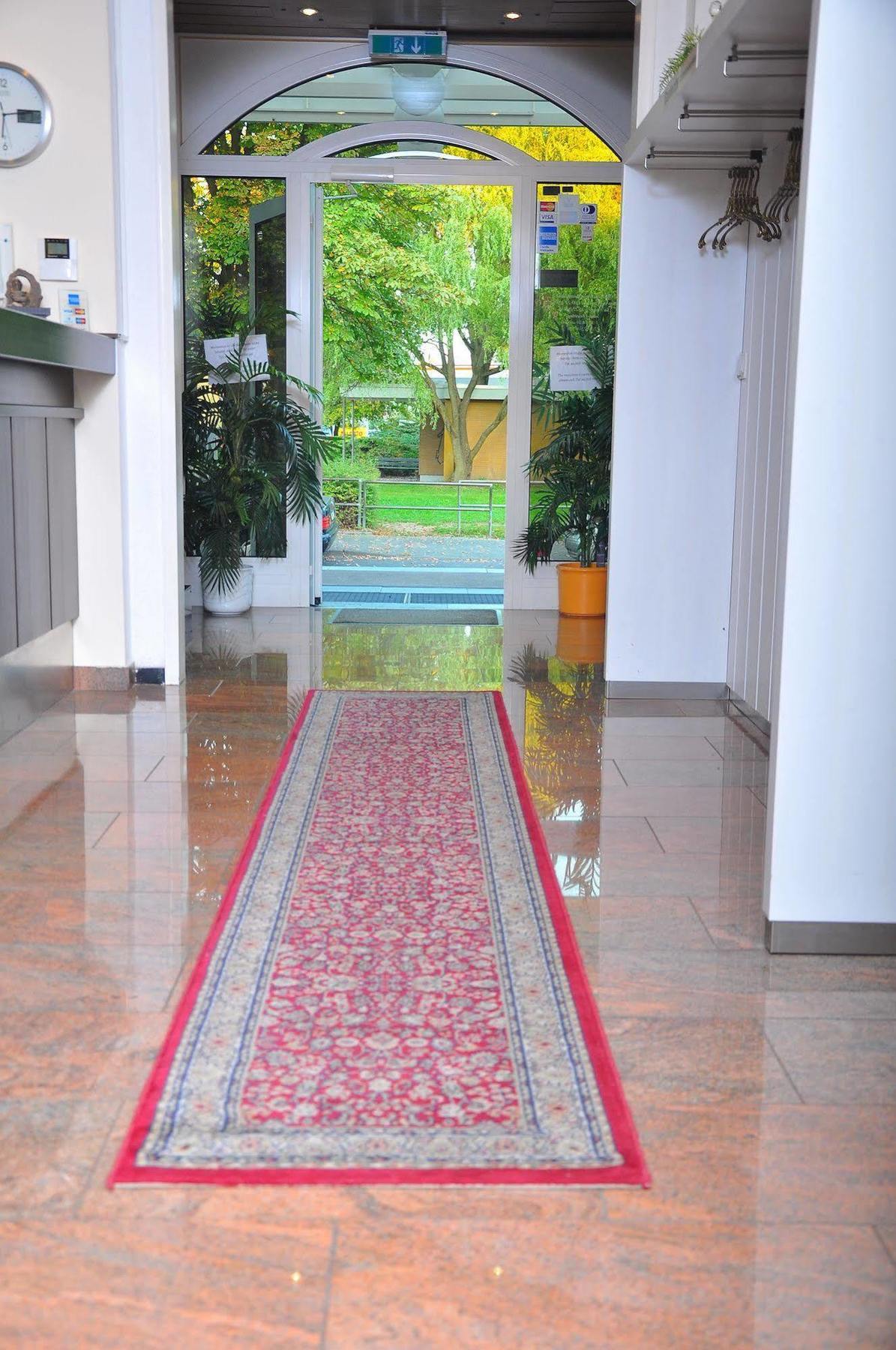 Parkhotel Lindenhof - Kostenlose Parkplaetze Оффенбах Экстерьер фото